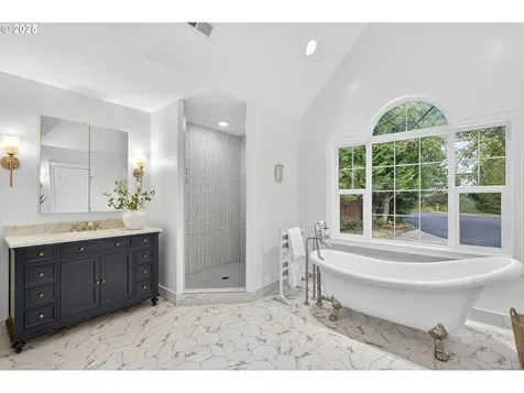 8452 NW Timber Ridge Court Portland OR 97229
