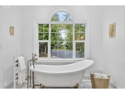 8452 NW Timber Ridge Court Portland OR 97229