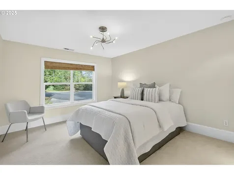 8452 NW Timber Ridge Court Portland OR 97229
