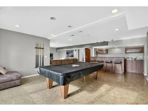 8452 NW Timber Ridge Court Portland OR 97229