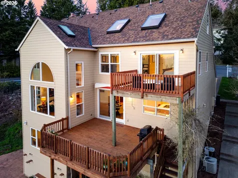 8452 NW Timber Ridge Court Portland OR 97229
