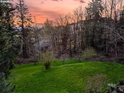 8452 NW Timber Ridge Court Portland OR 97229
