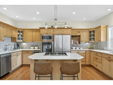 8452 NW Timber Ridge Court Portland OR 97229