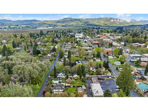 1818 Elm Street Forest Grove OR 97116