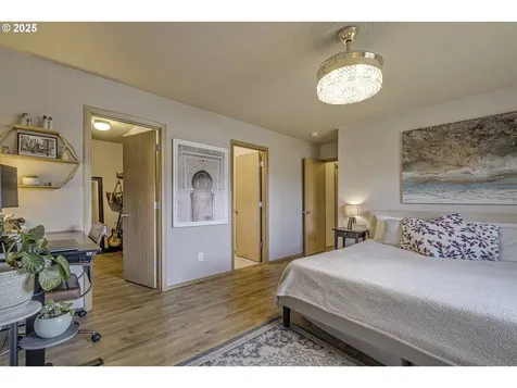 105 Warren Street Oregon City OR 97045