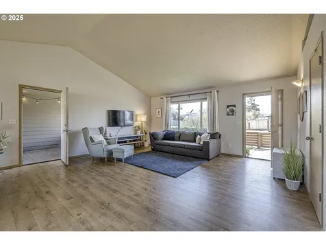 105 Warren Street Oregon City OR 97045