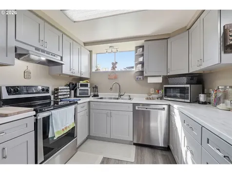 27671 S Ringo Road Mulino OR 97042