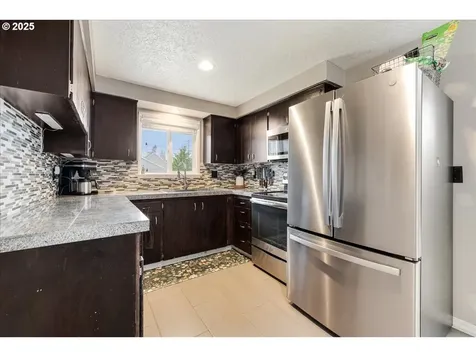1109 Johnson Street Oregon City OR 97045