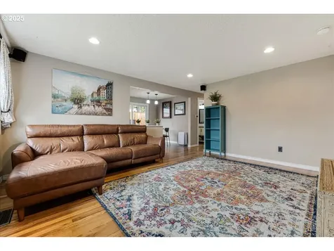 1109 Johnson Street Oregon City OR 97045
