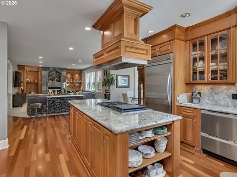 9718 NW Skyview Drive Portland OR 97231
