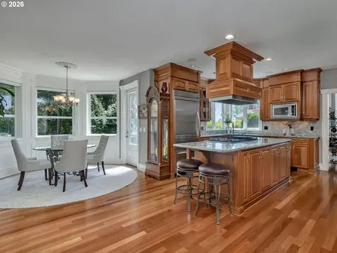 9718 NW Skyview Drive Portland OR 97231