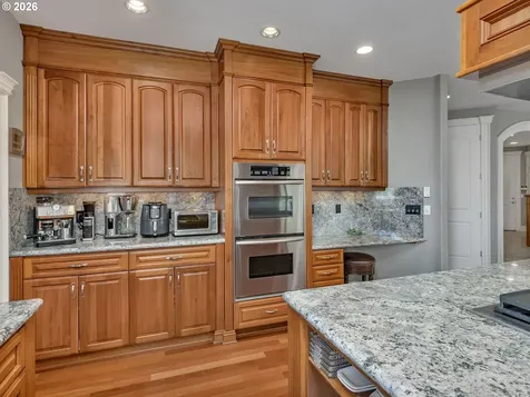 9718 NW Skyview Drive Portland OR 97231