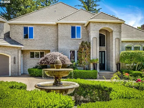 9718 NW Skyview Drive Portland OR 97231