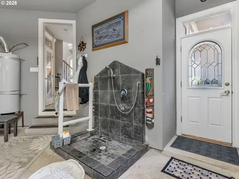 9718 NW Skyview Drive Portland OR 97231