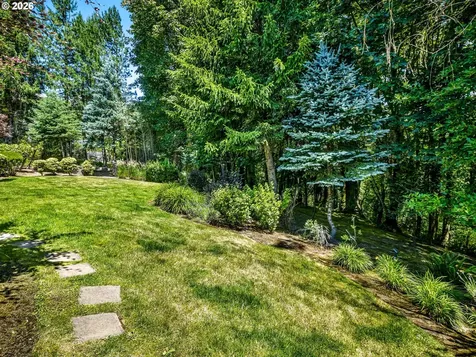 9718 NW Skyview Drive Portland OR 97231