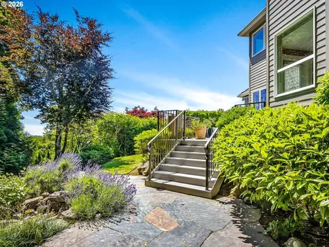 9718 NW Skyview Drive Portland OR 97231