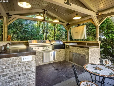 9718 NW Skyview Drive Portland OR 97231