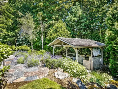 9718 NW Skyview Drive Portland OR 97231
