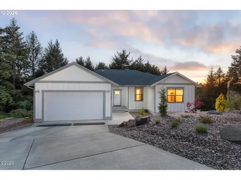 4145 SE Inlet Avenue Lincoln City OR 97367