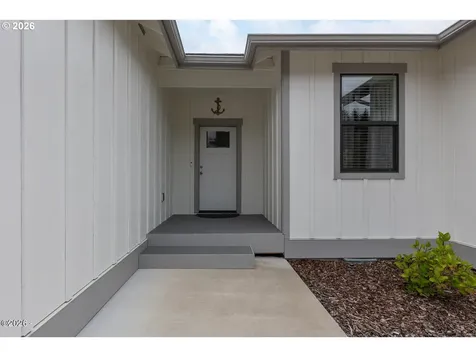 4145 SE Inlet Avenue Lincoln City OR 97367