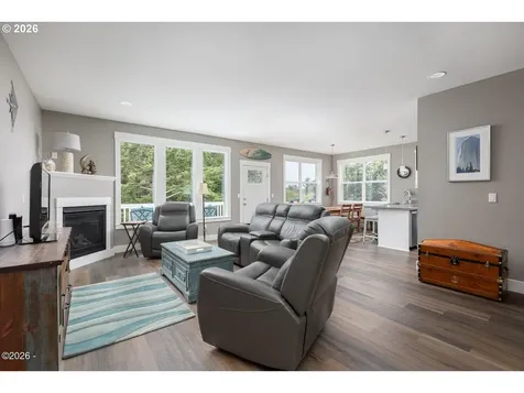 4145 SE Inlet Avenue Lincoln City OR 97367