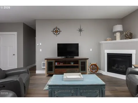 4145 SE Inlet Avenue Lincoln City OR 97367