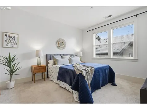 605 SW Trillium Creek Terrace Portland OR 97225