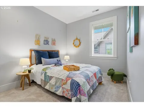 605 SW Trillium Creek Terrace Portland OR 97225