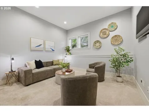605 SW Trillium Creek Terrace Portland OR 97225