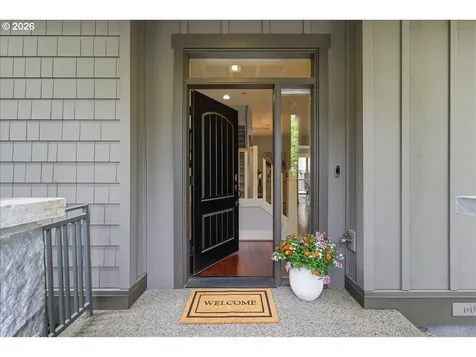 605 SW Trillium Creek Terrace Portland OR 97225