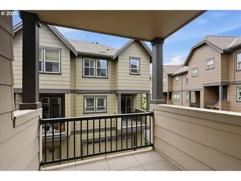 605 SW Trillium Creek Terrace Portland OR 97225