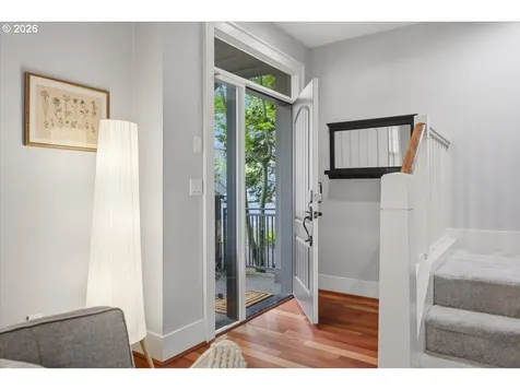 605 SW Trillium Creek Terrace Portland OR 97225