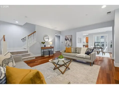 605 SW Trillium Creek Terrace Portland OR 97225