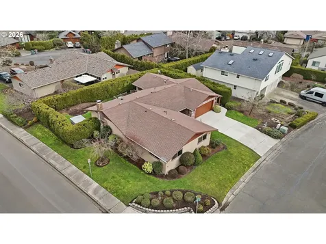 1145 NW Sunnywood Court Mcminnville OR 97128