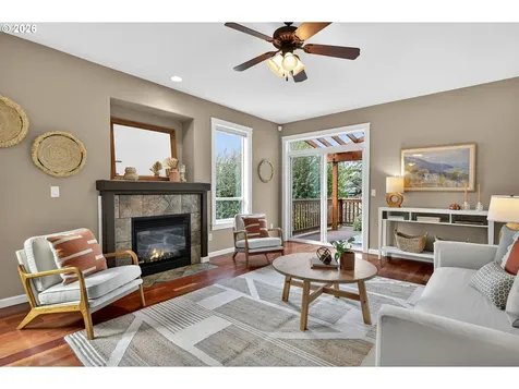 5603 SE Oak Street Portland OR 97215
