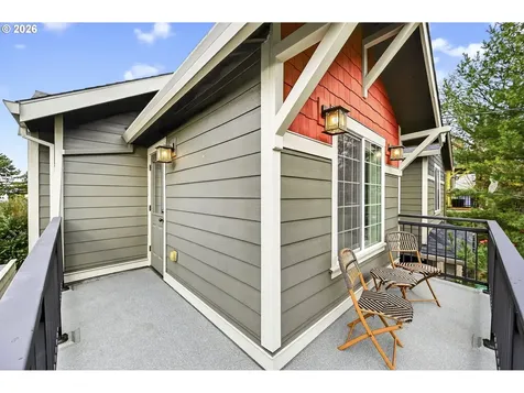 5603 SE Oak Street Portland OR 97215