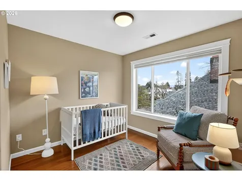 5603 SE Oak Street Portland OR 97215