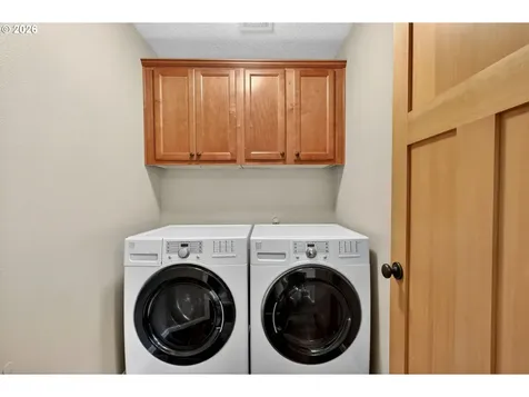 5603 SE Oak Street Portland OR 97215