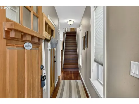 5603 SE Oak Street Portland OR 97215
