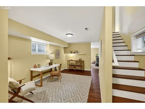 5603 SE Oak Street Portland OR 97215