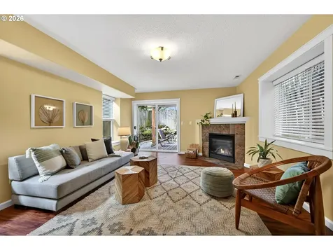5603 SE Oak Street Portland OR 97215
