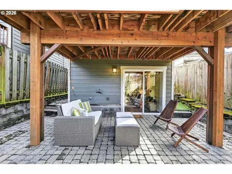 5603 SE Oak Street Portland OR 97215