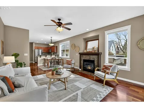 5603 SE Oak Street Portland OR 97215