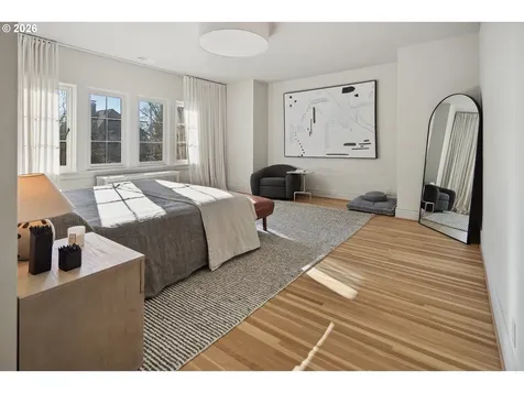 2208 NE 28th Avenue Portland OR 97212
