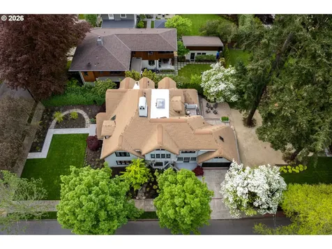 2208 NE 28th Avenue Portland OR 97212