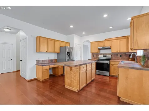 19293 Windmill Drive Oregon City OR 97045