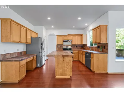 19293 Windmill Drive Oregon City OR 97045