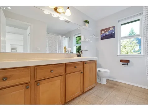 19293 Windmill Drive Oregon City OR 97045