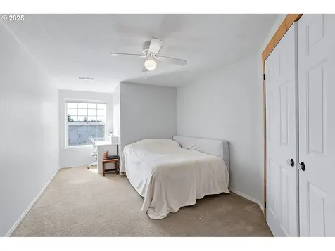 19293 Windmill Drive Oregon City OR 97045