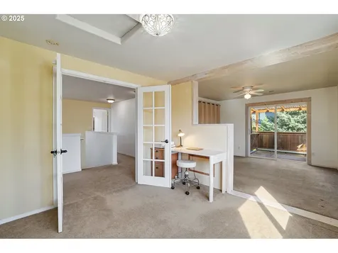 19293 Windmill Drive Oregon City OR 97045